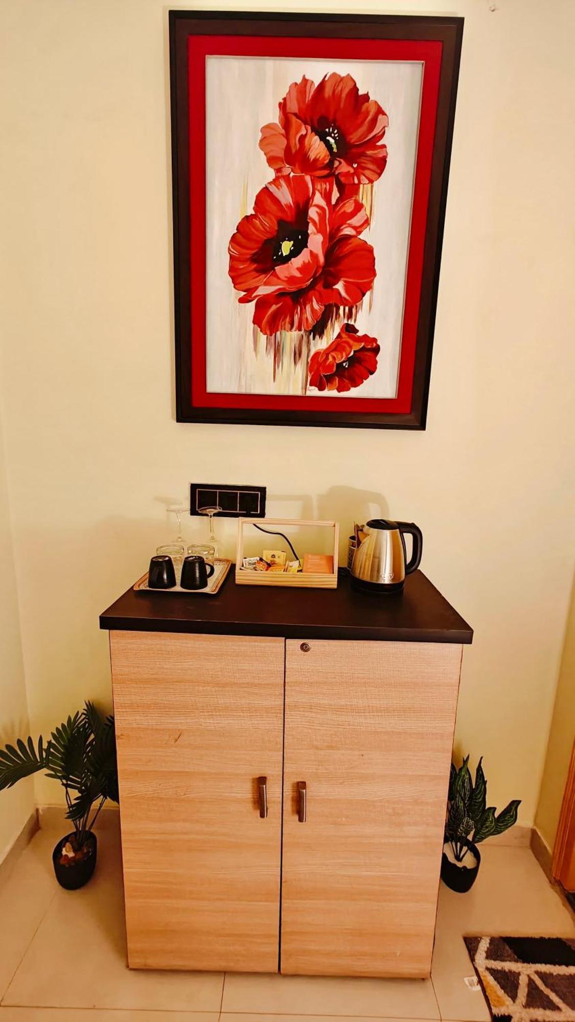 The Yellow House - Couple'S Getaway In Gomti Nagar- 1 Bhk Lakhnau Kültér fotó